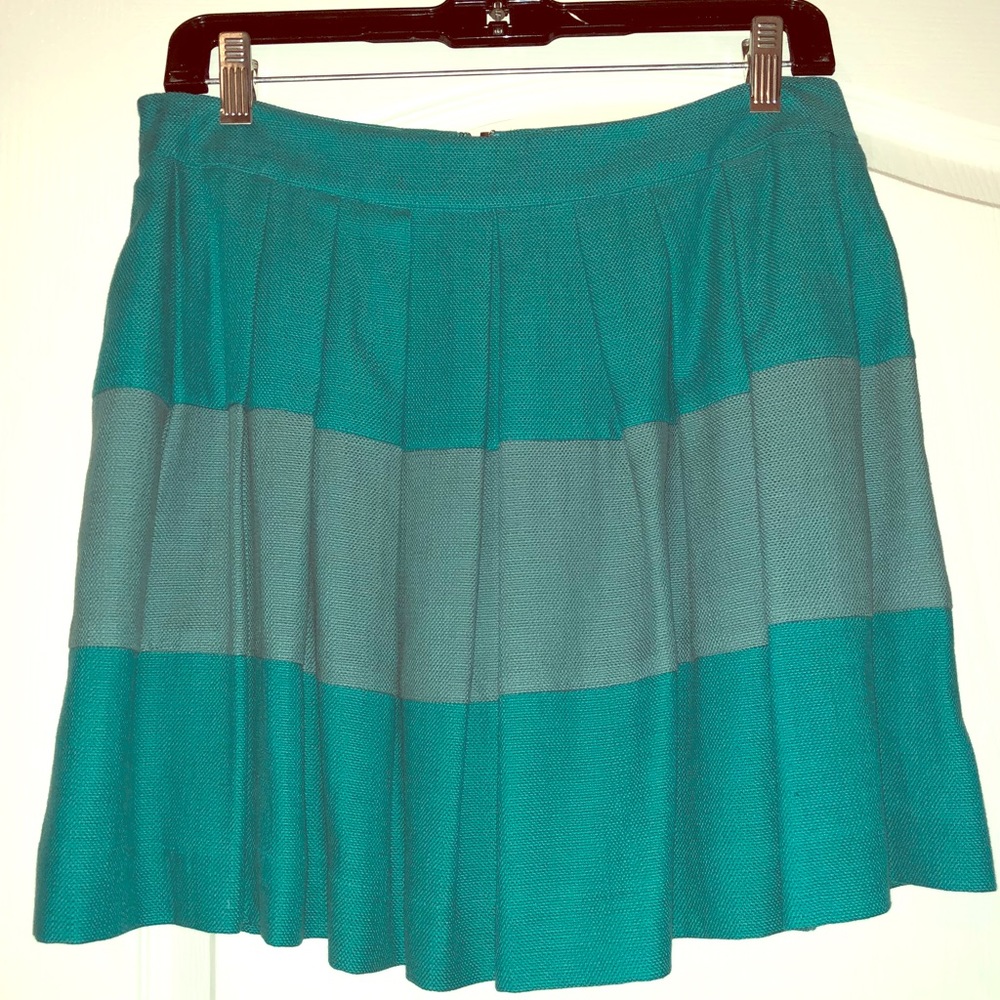 Pleated color block blue skirt